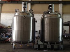 四川立式不鏽鋼反應釜製 四川立式不鏽鋼反應釜製